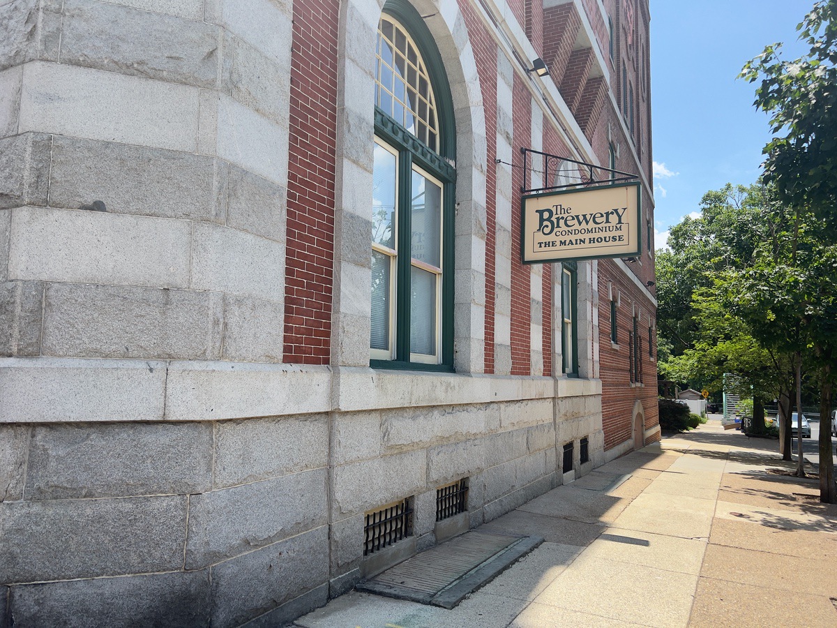 825 N 29th Street #5AA, Philadelphia, PA 19130