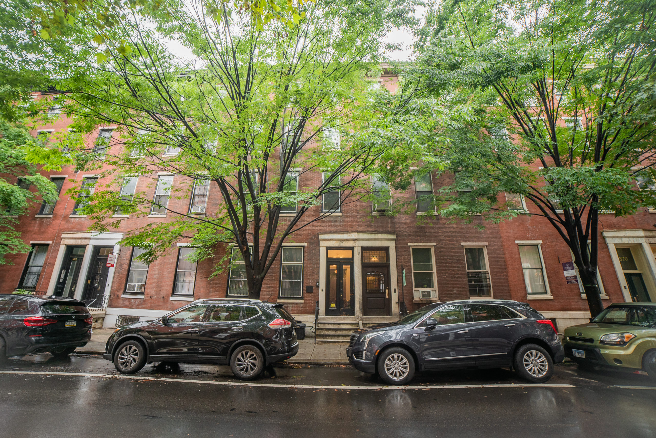 1816 Pine St #1F Philadelphia, PA 19103