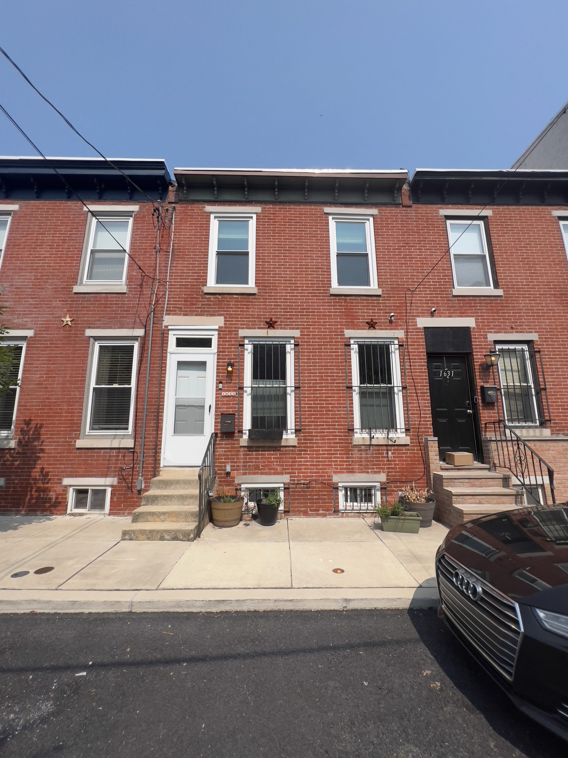 1633 Webster St Philadelphia, PA 19146