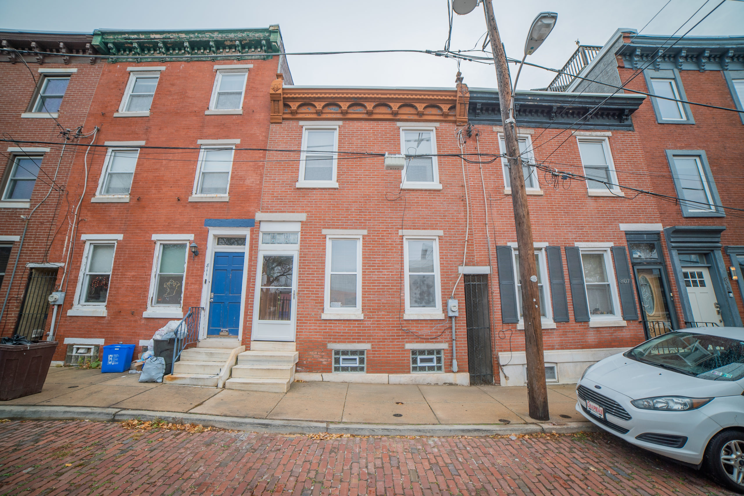 809 Cameron St, Philadelphia PA 19130