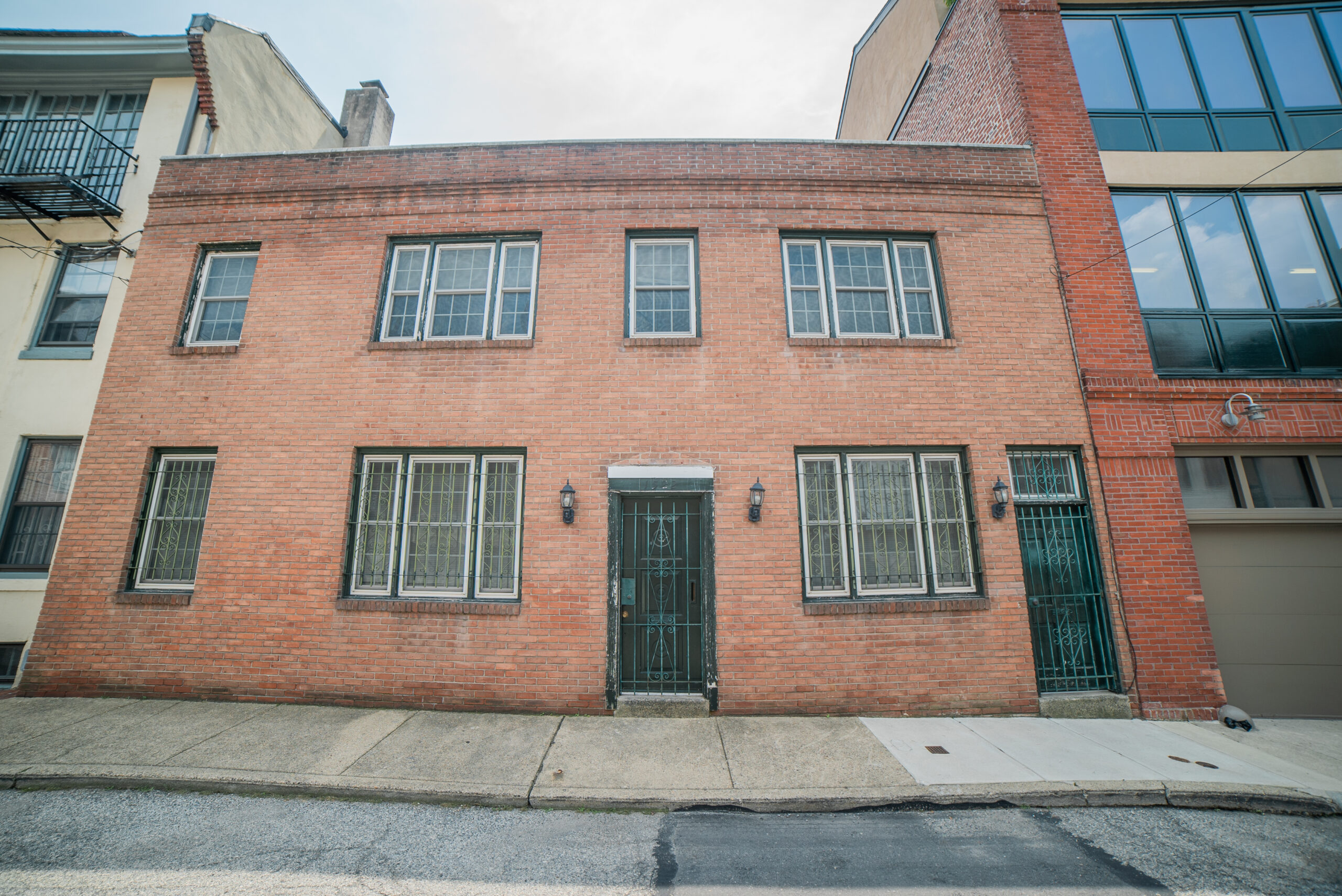 1524 Waverly Street, Philadelphia, PA 19146