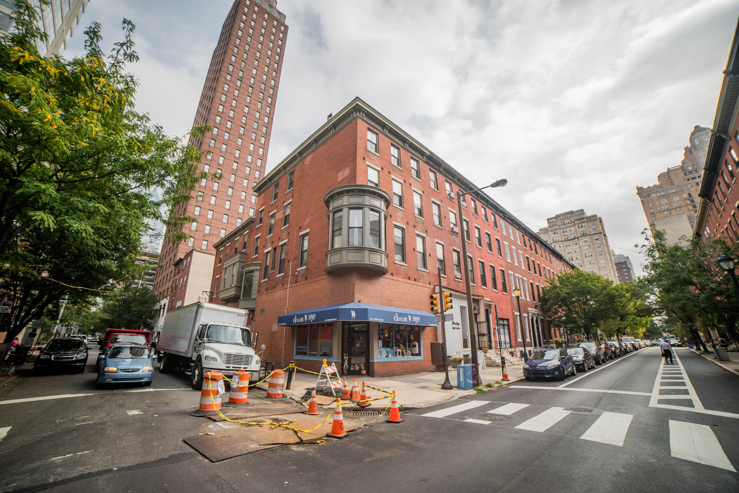 269 S 17th Street #2F, Philadelphia, PA 19103
